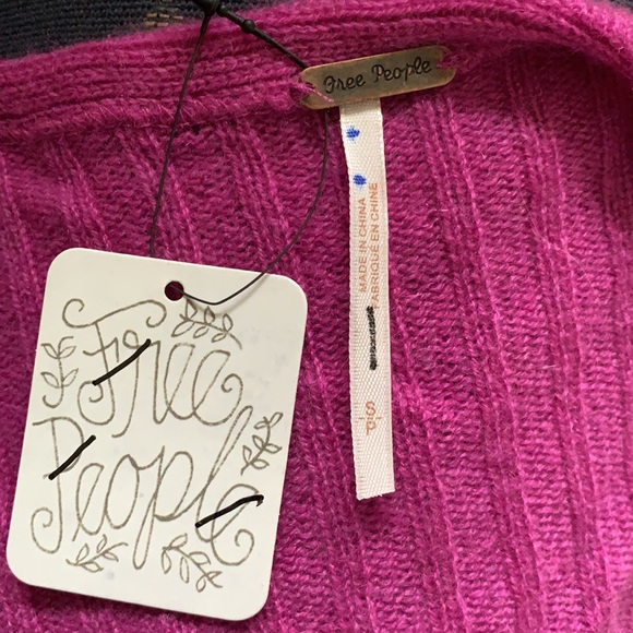 Free People Purple Ribbed Cashmere Sweater Size S NEW - Picture 6 of 6